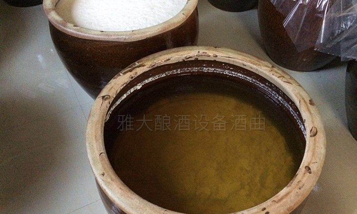 釀酒工藝-低度白酒是如何用白酒釀酒設(shè)備釀制的？5